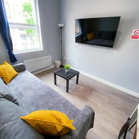 Modern 1 Bedroom Flat In Wood Green Londen Buitenkant foto