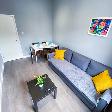 Modern 1 Bedroom Flat In Wood Green Londen Buitenkant foto